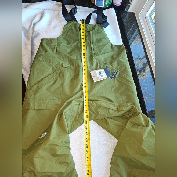 The North Face Women's Freedom Insulated Bib Pants in Forest Olive Sz XL - Picture 11 of 16